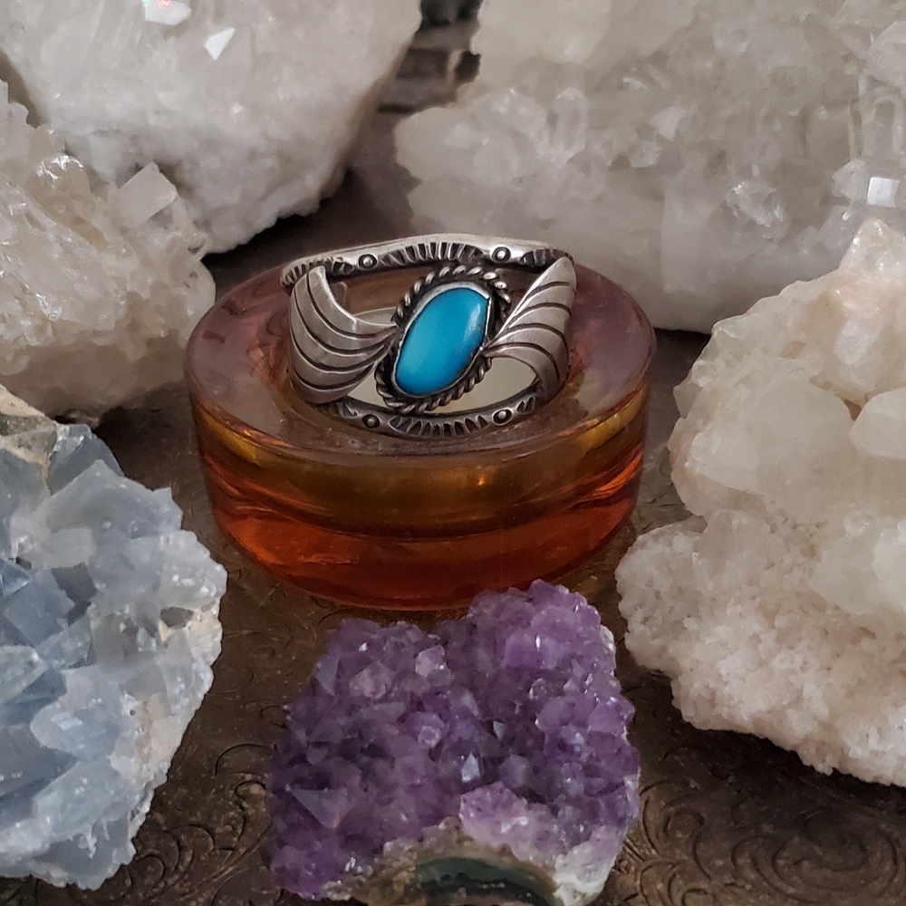 Vintage baby/ child turquoise/ silver cuff…